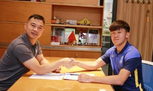 官方：广州城宣布与陈俊乐续约