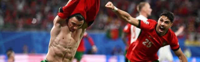 开云体育官方网址-“五换”再显神威，淘汰赛静候更多绝平绝杀