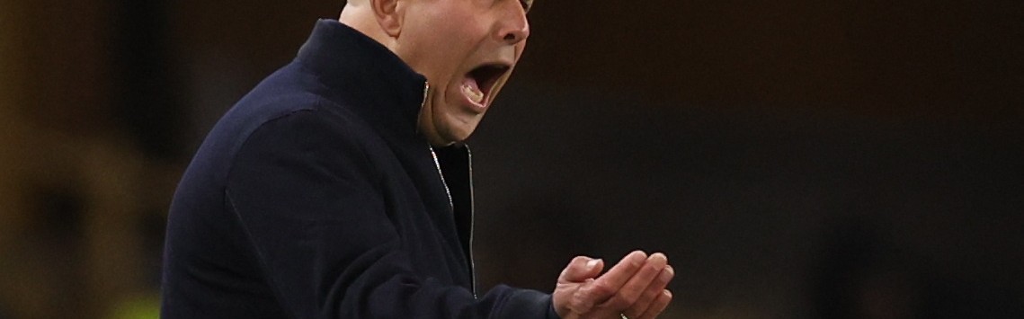 开云体育官方网址-斯洛特：未能将创造的机会转化为进球，最后时刻丢球已不感到意外