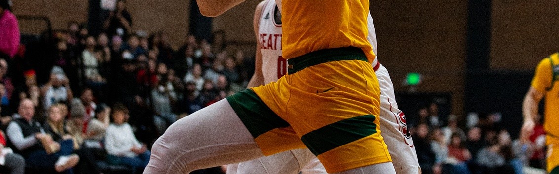 开云体育官方网-王俊杰防守出彩拿下6分3板1助2断2帽+正负值+11 赵维伦1犯规1失误